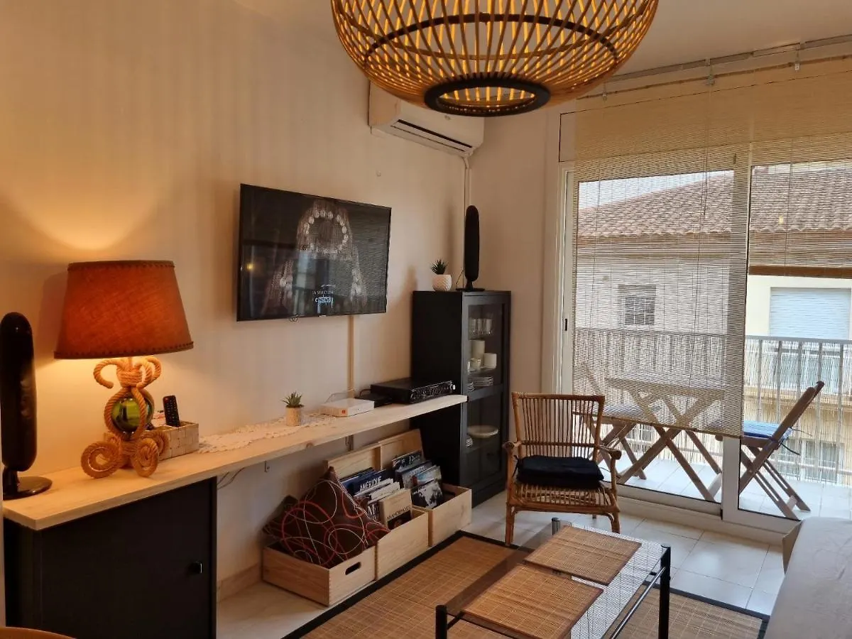 Lovely One Bedroom With Balcony Rosas