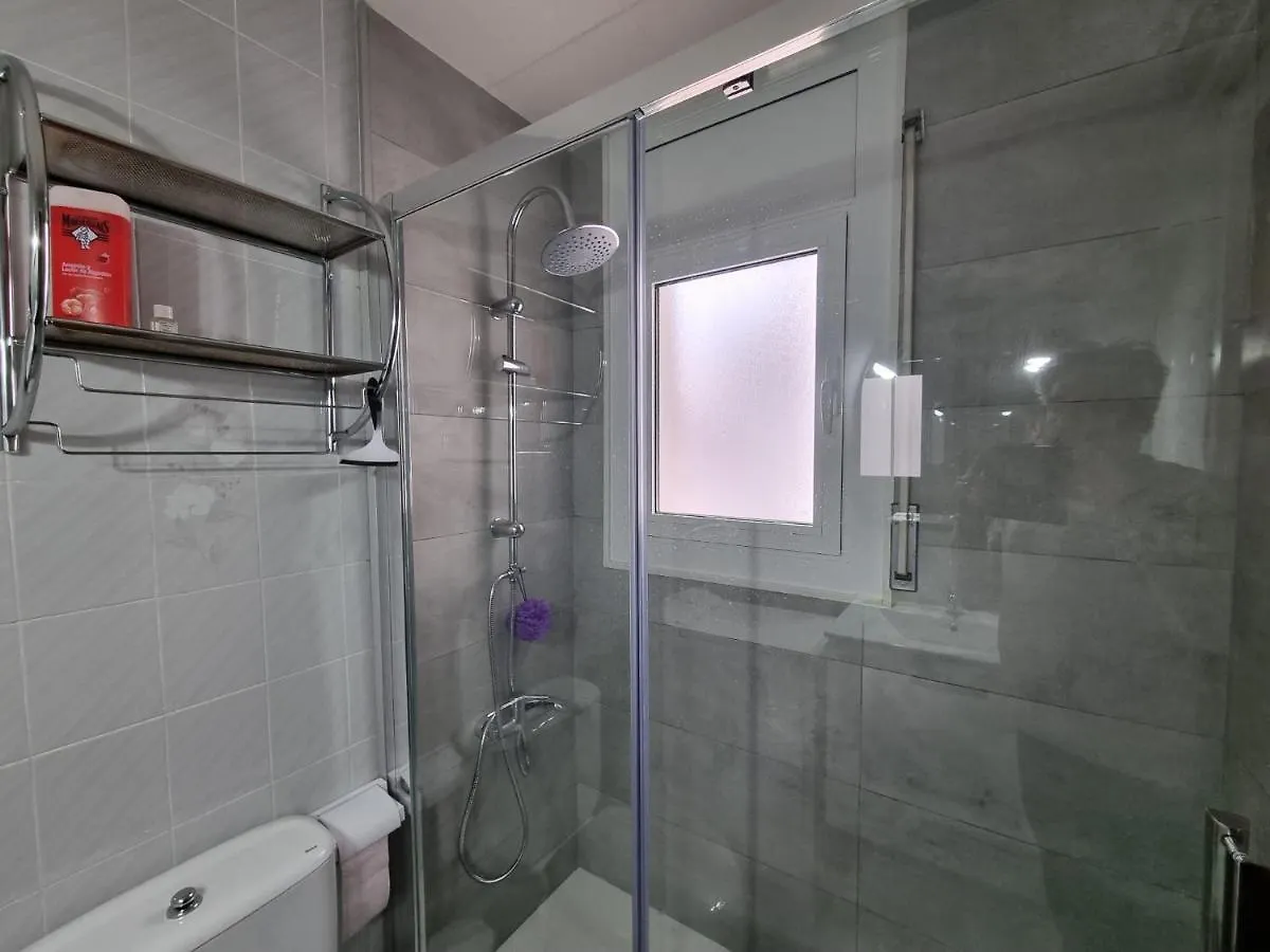 Lovely One Bedroom With Balcony Rosas Apartamento