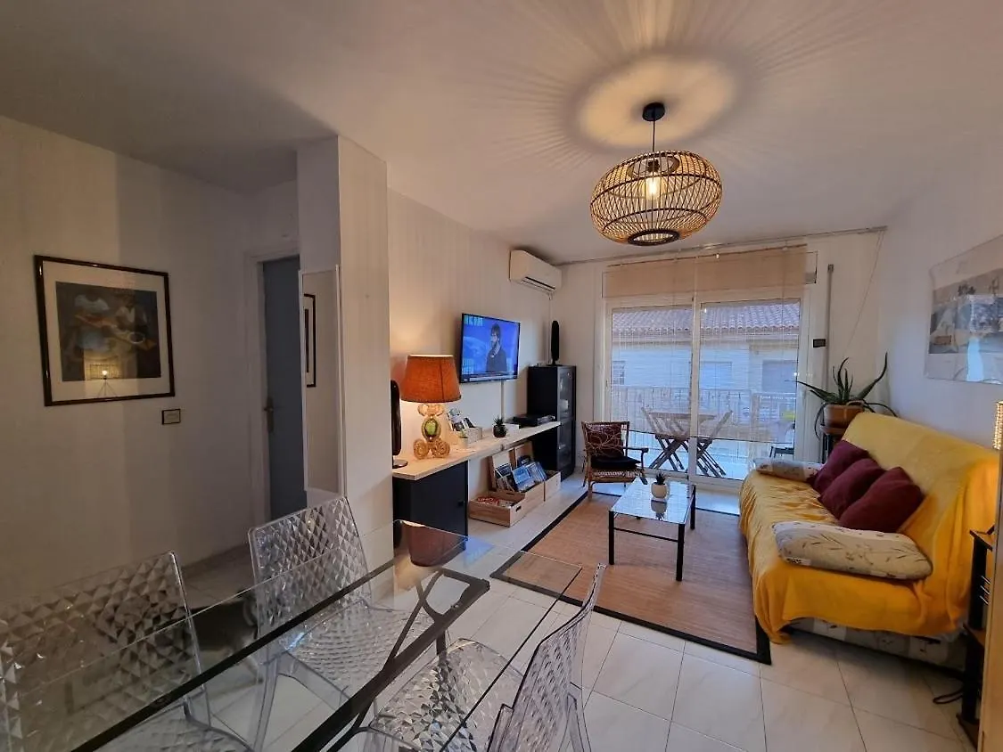 Lovely One Bedroom With Balcony Rosas Apartamento